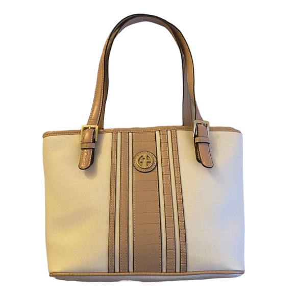Giani Bernini Handbags - Giani Bernini Tote Bag Purse